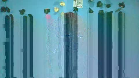 Snapshot of honey_bug2 chatting on 11/03/25, 08:04 Queen online show from 11/03/25, 08:04