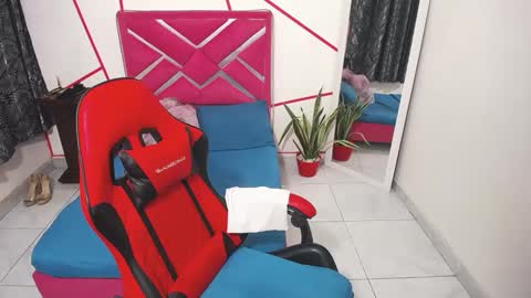 honey_channe online show from 09/17/25, 01:51