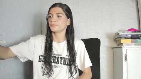 honey_darcy online show from 04/05/26, 11:57