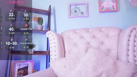 Snapshot of honey_fox01 chatting on 02/07/26, 09:18 HONEY online show from 02/07/26, 09:18