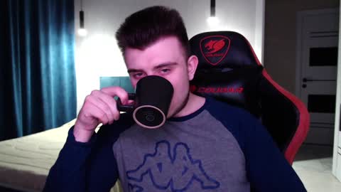 Wolfy online show from 12/22/24, 05:21