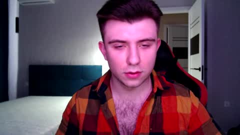 Wolfy online show from 02/28/25, 05:59