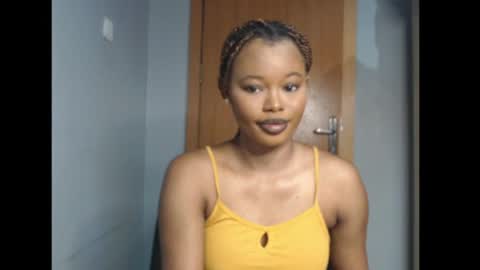 Snapshot of honey_juicydoll chatting on 05/15/26, 07:59 Sonia online show from 05/15/26, 07:59