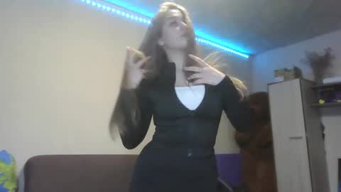 honey_lolaaa online show from 10/22/25, 02:17