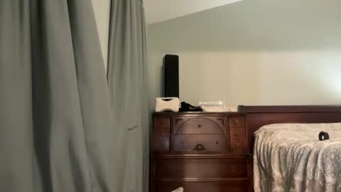 honey_man14 online show from 05/11/26, 04:15