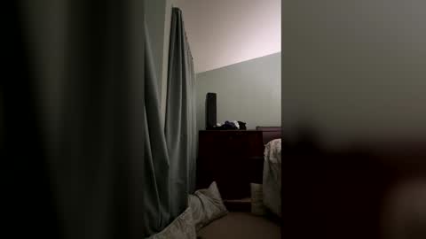 honey_man14 online show from 06/05/26, 11:27