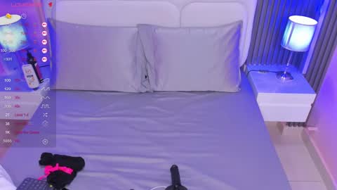 honey_sofii_ online show from 03/07/25, 11:07