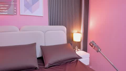 honey_sofii_ online show from 10/16/25, 11:22