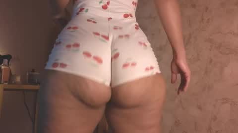 Honey-Sweett online show from 04/17/26, 10:29