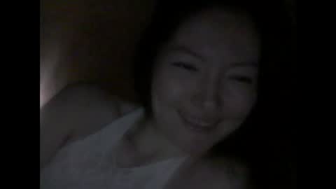 honey_yuzu online show from 11/18/25, 12:31