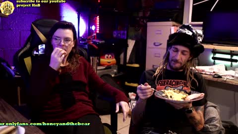 Honey and Bear online show from 12/26/24, 03:16