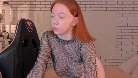 honeyautumn online show from 12/02/24, 11:51