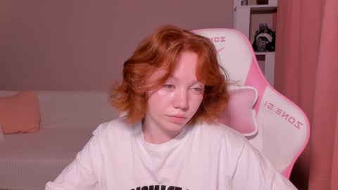 honeyautumn online show from 01/25/25, 03:09