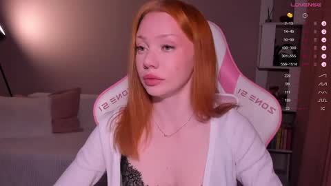 honeyautumn online show from 04/18/26, 12:25