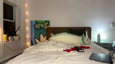 Snapshot of honeybbxx chatting on 02/16/25, 02:53 honeybbxx online show from 02/16/25, 02:53