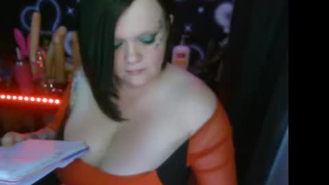 honeychambers online show from 07/07/26, 10:14