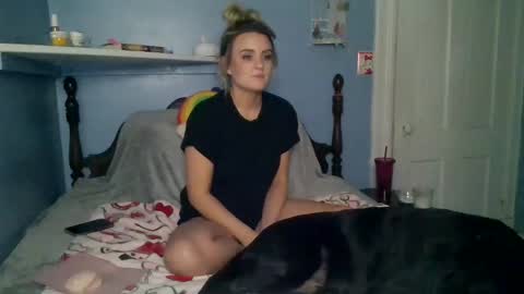 HoneyDrippinBunny online show from 02/06/25, 04:53