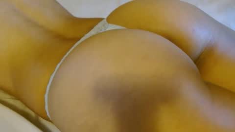 honeygoldenbaddie24 online show from 11/26/25, 08:43