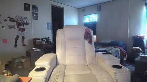 Heather Lovelace online show from 10/23/25, 03:22