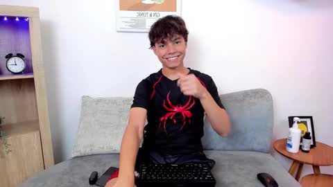 honeymoon_sariel online show from 11/18/25, 08:24