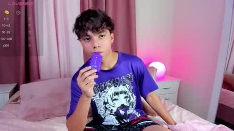 honeymoon_sariel online show from 11/20/25, 08:19