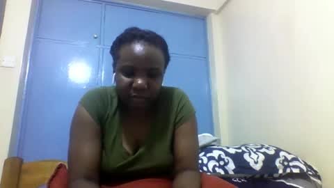 Honeymuny online show from 10/31/25, 08:21