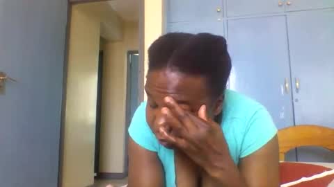 Honeymuny online show from 11/06/25, 07:53