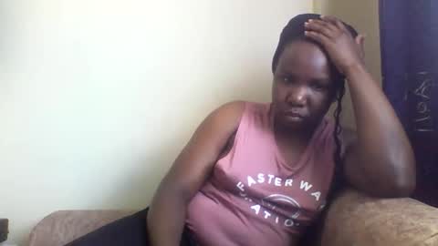 Honeymuny online show from 11/28/25, 07:44