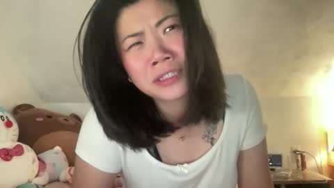 Snapshot of honeysunshineneko chatting on 03/23/26, 03:49 HoneySunshineNeko online show from 03/23/26, 03:49