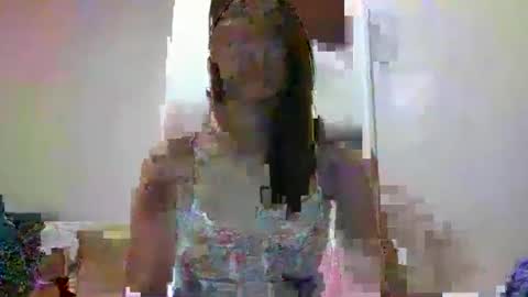 Snapshot of honeytarte chatting on 05/06/26, 04:12 honeytarte online show from 05/06/26, 04:12
