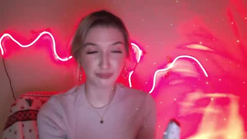 honeyveil online show from 04/06/26, 07:04