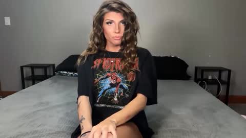 Snapshot of honeyvelourts chatting on 02/19/26, 09:55 HoneyVelourTS online show from 02/19/26, 09:55