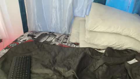 honeywhisper69 online show from 10/03/25, 07:44