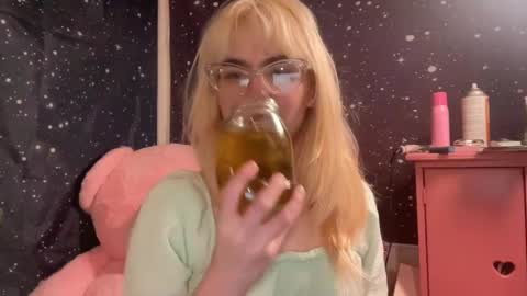 Emi Rose online show from 12/14/24, 03:51