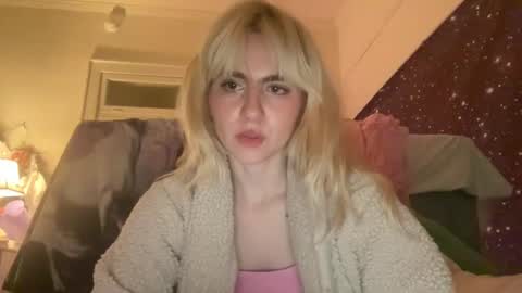 Emi Rose online show from 01/12/25, 02:03