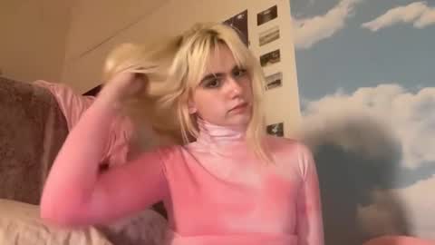 Emi Rose online show from 01/12/25, 07:21