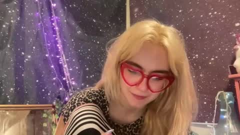 Emi Rose online show from 02/01/25, 04:14