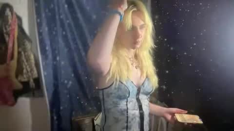 Emi Rose online show from 09/17/25, 06:15