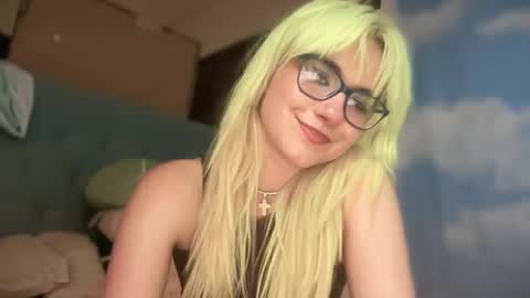 Emi Rose online show from 10/01/25, 06:08