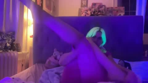 Emi Rose online show from 02/05/26, 06:29