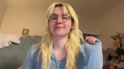 Emi Rose online show from 03/04/26, 06:41