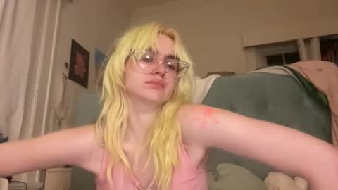 Emi Rose online show from 03/17/26, 01:10