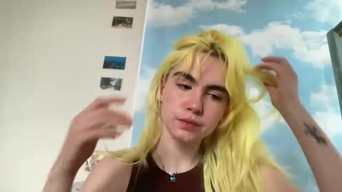 Emi Rose online show from 04/04/26, 08:28