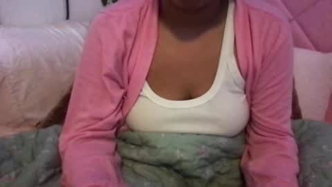 honeyyy89 online show from 05/19/26, 06:47