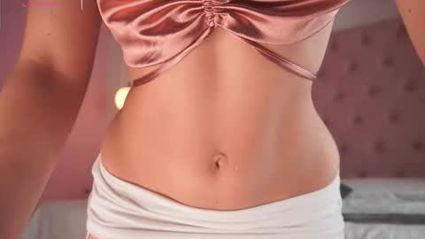 Honey Moon  Help me to reach 100 thumbs up online show from 02/25/26, 07:34