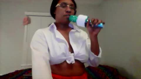 Snapshot of honnievu chatting on 02/03/26, 06:40 honnievu online show from 02/03/26, 06:40