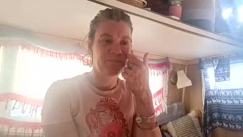 hoodoou online show from 04/21/26, 03:50