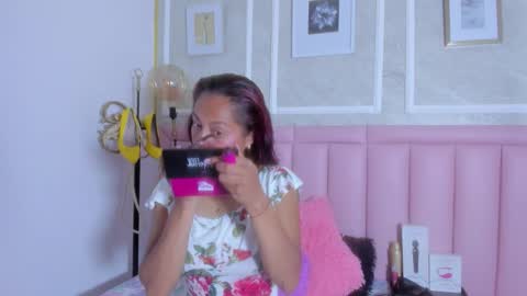 Snapshot of hoollyhendrix chatting on 03/03/26, 09:31 holly online show from 03/03/26, 09:31