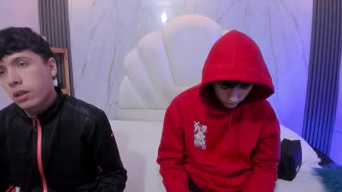 hoot_booys_ online show from 01/14/26, 08:47