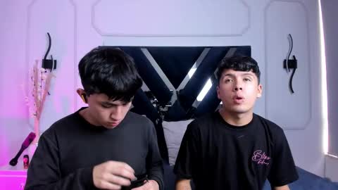 hoot_booys_ online show from 03/06/26, 06:15